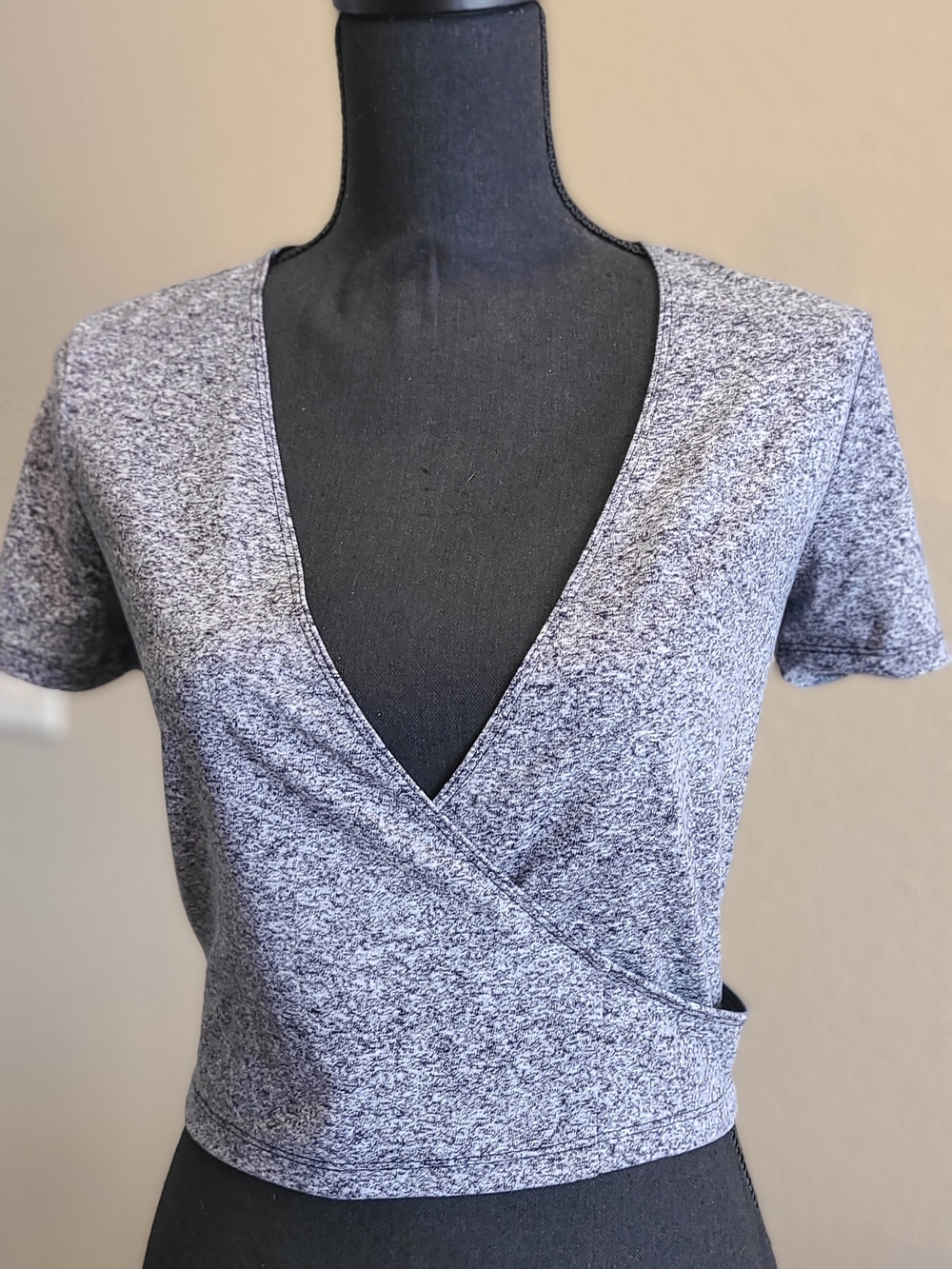PINK Victoria's Secret Heather Gray CropTee with Wrap Around Waist